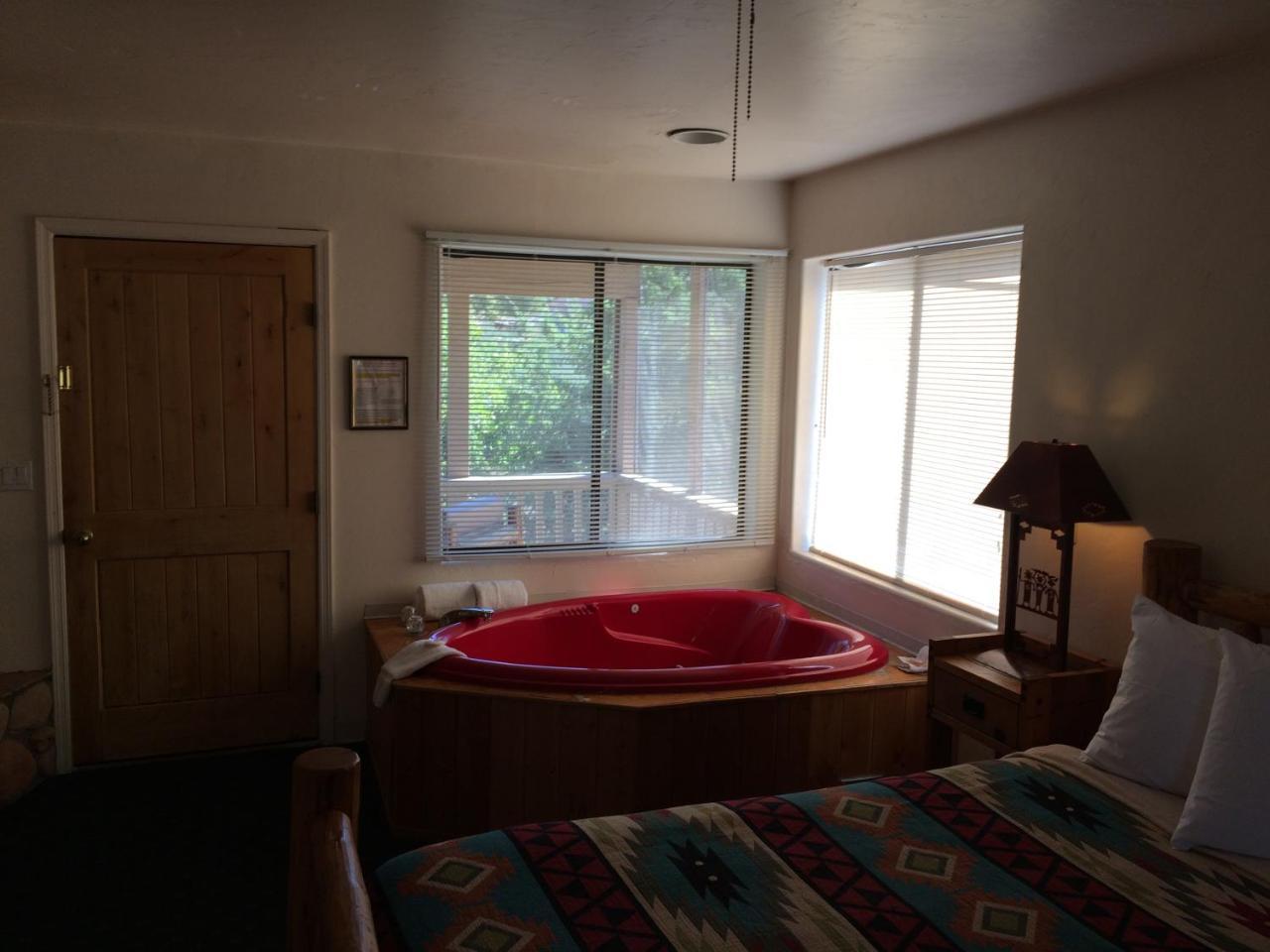 Creekside Preserve Lodge & Cabins Cordes Lakes Buitenkant foto